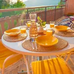 Mountain View Balcony Et Comfort *