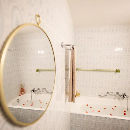 Mountain View Balcony Et Comfort